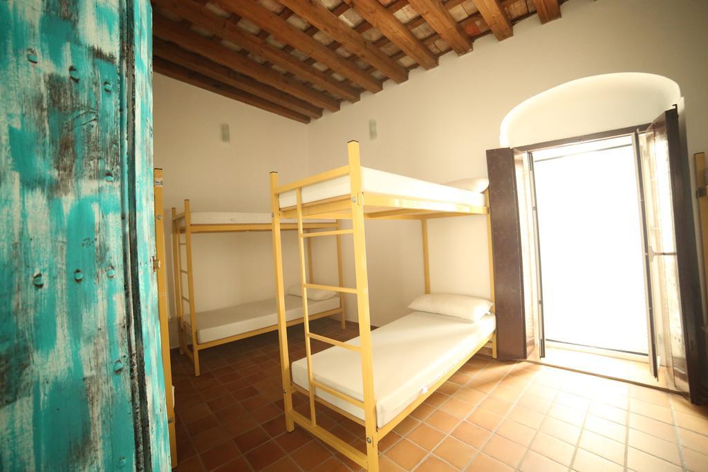 Wake Up In Tarifa Hostel & Restaurant Lounge Quarto foto