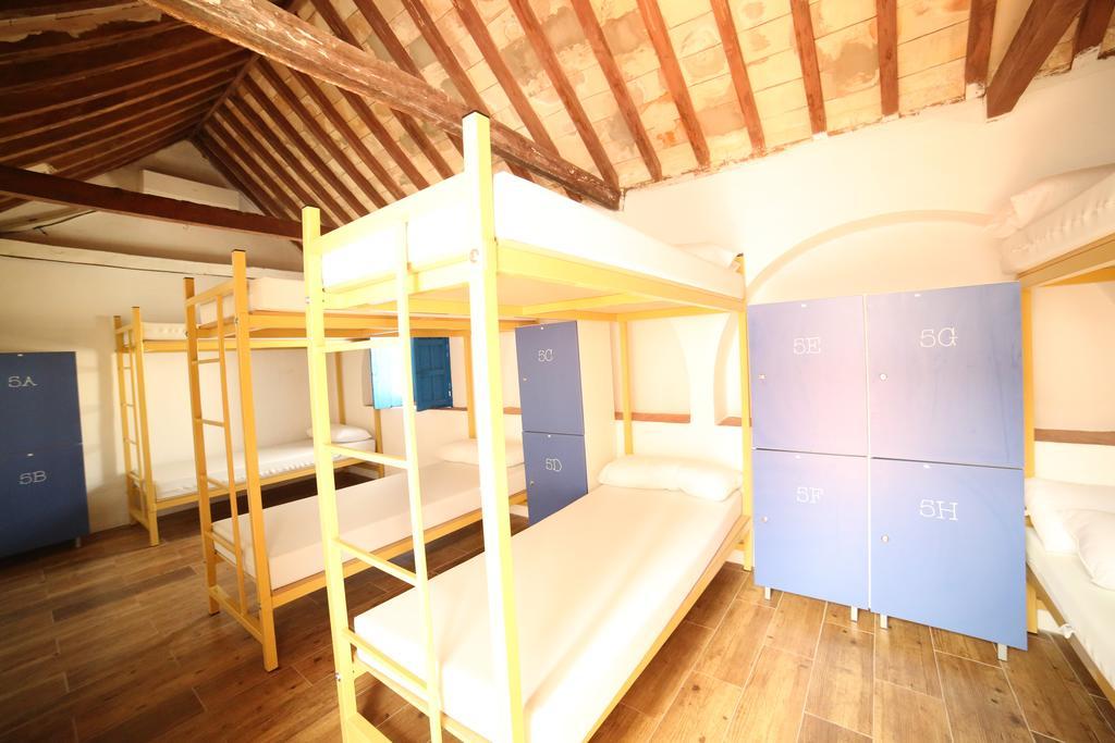 Wake Up In Tarifa Hostel & Restaurant Lounge Quarto foto