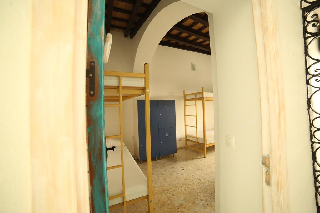 Wake Up In Tarifa Hostel & Restaurant Lounge Quarto foto