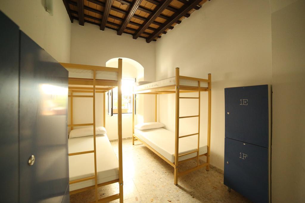 Wake Up In Tarifa Hostel & Restaurant Lounge Quarto foto